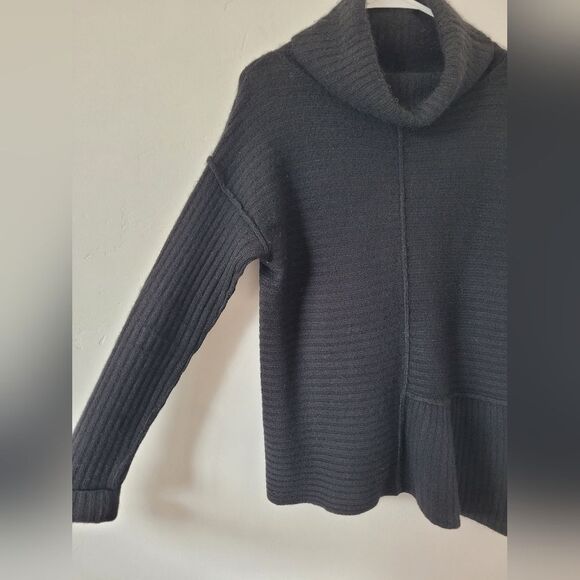 Elaine Kim 100% Cashmere Turtleneck Sweater Black Lagenlook Hanky Hem Medium - Picture 10 of 12